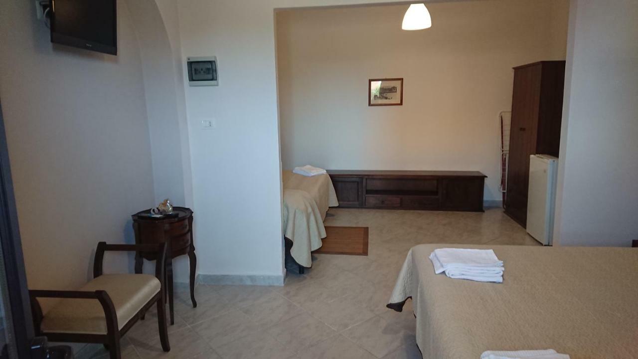 Barbara B&B Fontane Bianche Luaran gambar